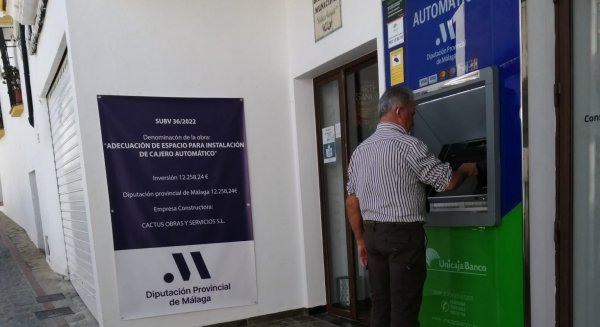 Diputación y Unicaja Banco instalan cajeros en Algatocín, Benalauría y Serrato