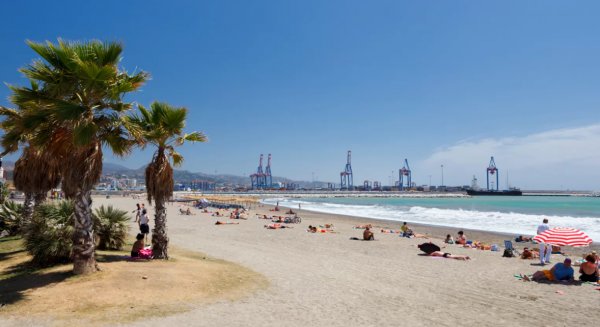 Las aguas de baño de las playas andaluzas se encuentran en niveles de calidad adecuados 