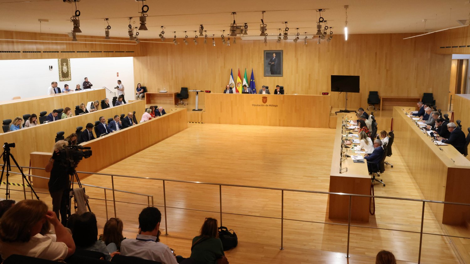 La Diputación de Málaga aprueba por unanimidad exigir al Gobierno que ejecute la desaladora de la Axarquía
