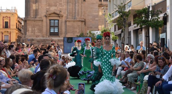 Éxito del desfile de Moda Flamenca de Málaga de Moda y Cafés Santa Cristina