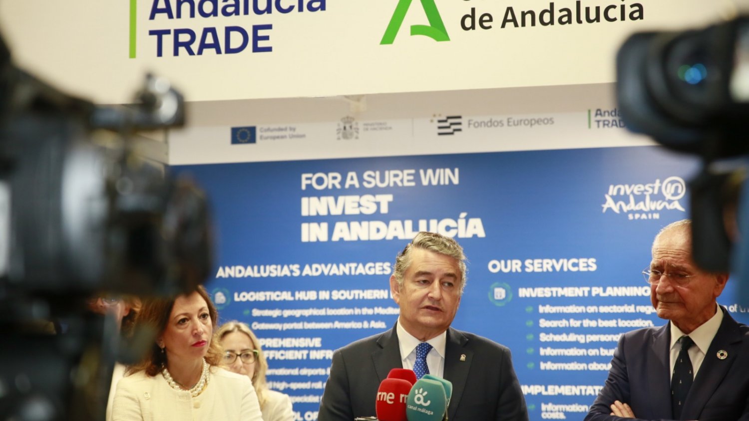 La Junta publica la Guía para Mayores Digitales en la plataforma Andalucía Vuela