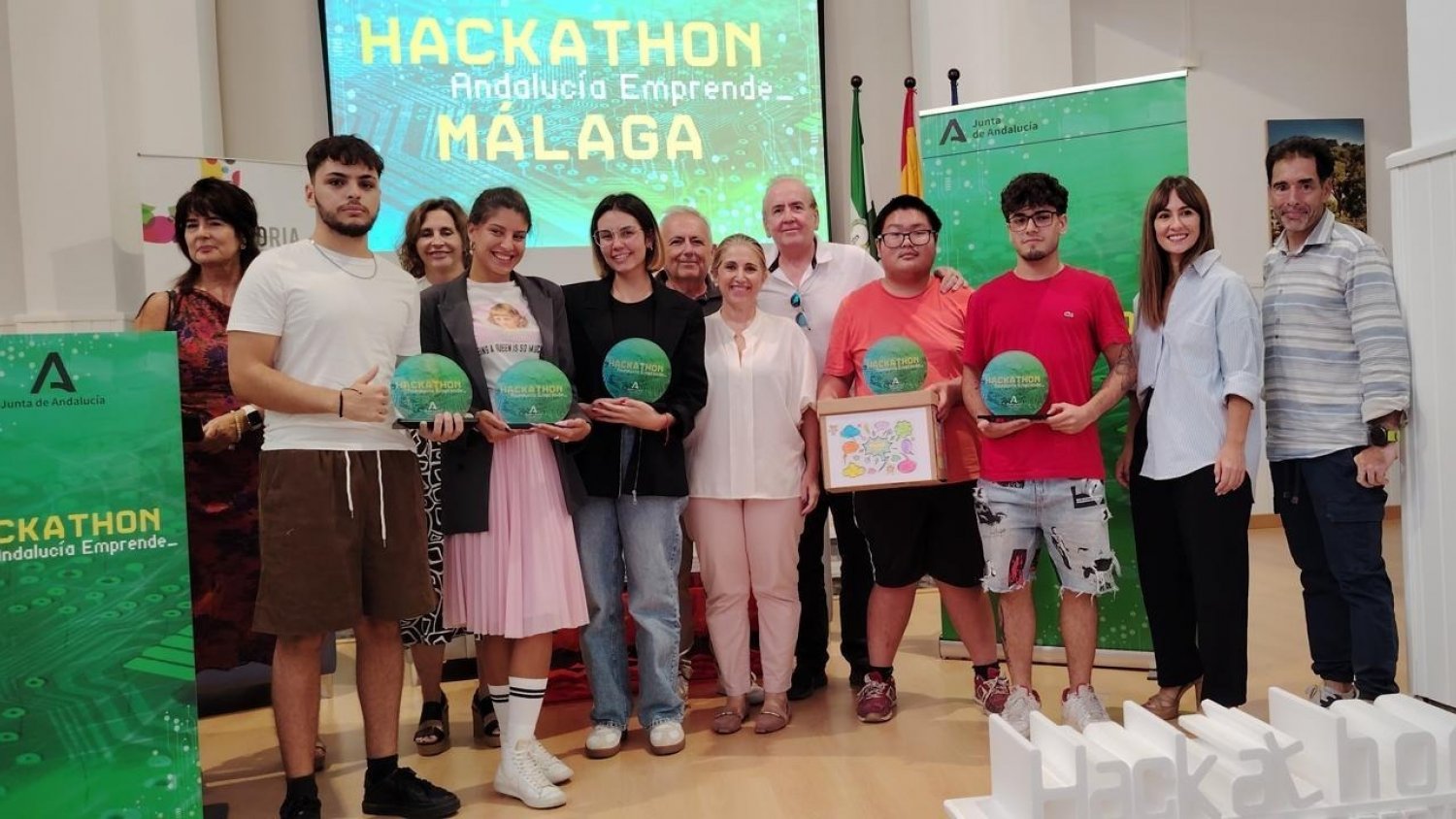 Un total de 92 alumnos de cinco centros educativos participan en el ‘Hackathon’ de Andalucía Emprende en Málaga