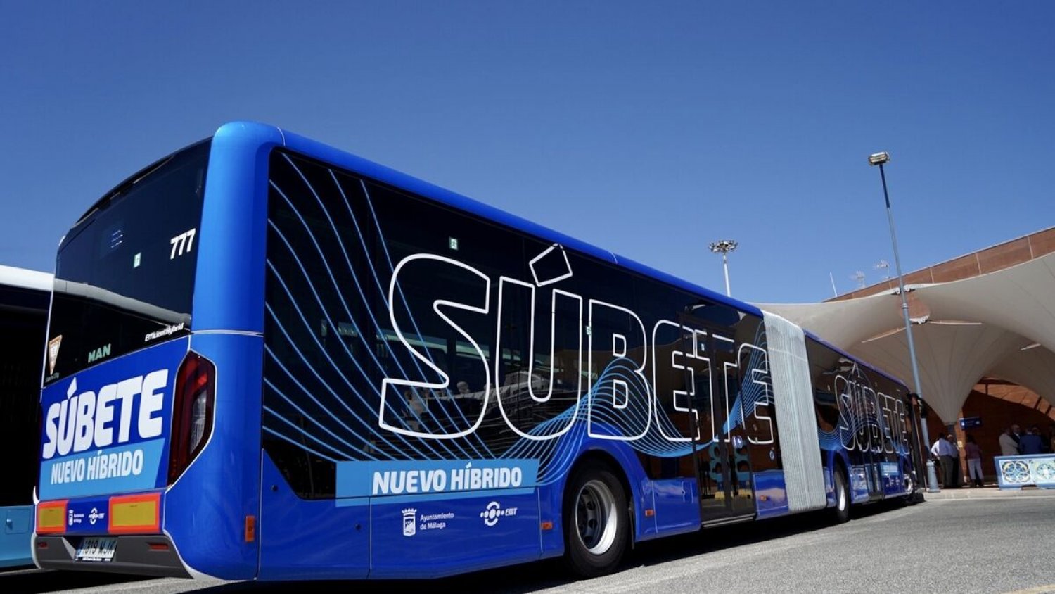 La huelga de la EMT en Málaga reduce al 50% los servicios de autobuses de este lunes