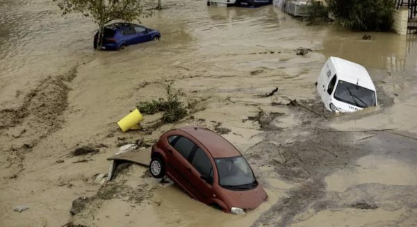 Cortado al tráfico el acceso a Málaga desde Cártama por la lluvia