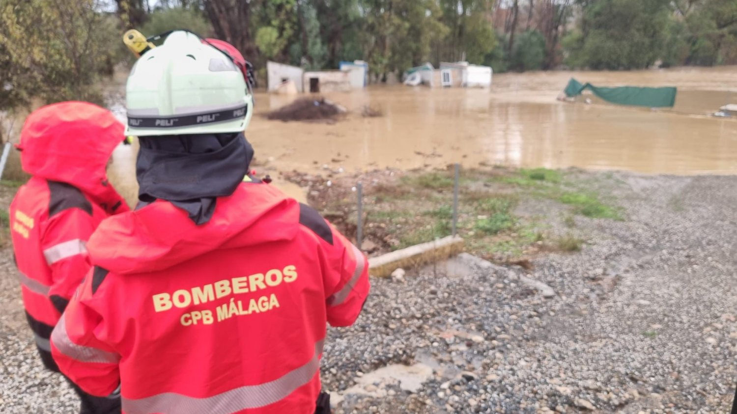 Intensa jornada para los Bomberos de Málaga: suman más de 90 intervenciones de emergencia por la lluvia 