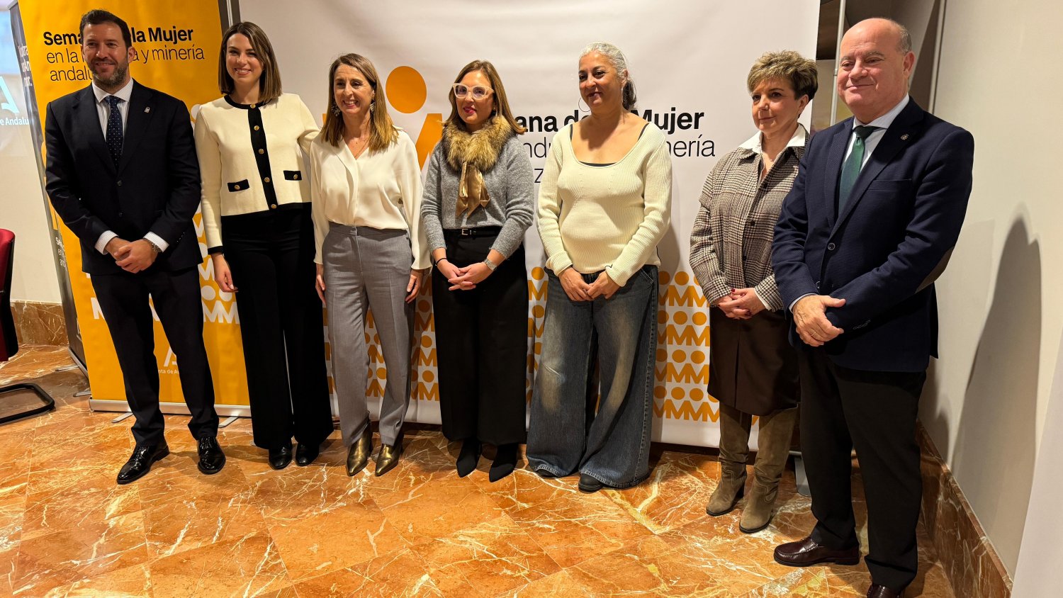 La Junta aboga por fomentar la presencia de la mujer en la industria y la minería