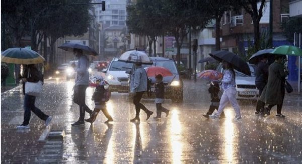 Continúan las lluvias en Málaga durante toda la semana y se esperan fuertes rachas de vientp