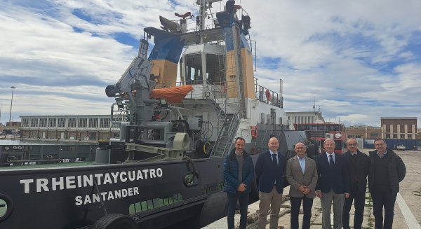 El nuevo remolcador que opera en el Puerto de Málaga está diseñado para realizar una actividad más sostenible